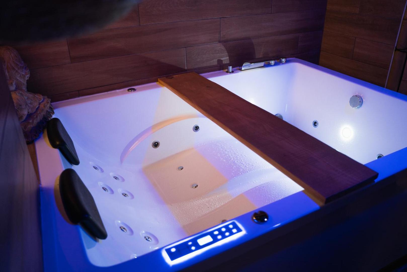 Le Balneo Jacuzzi Vieil Antibes Safranier Apartment Luaran gambar
