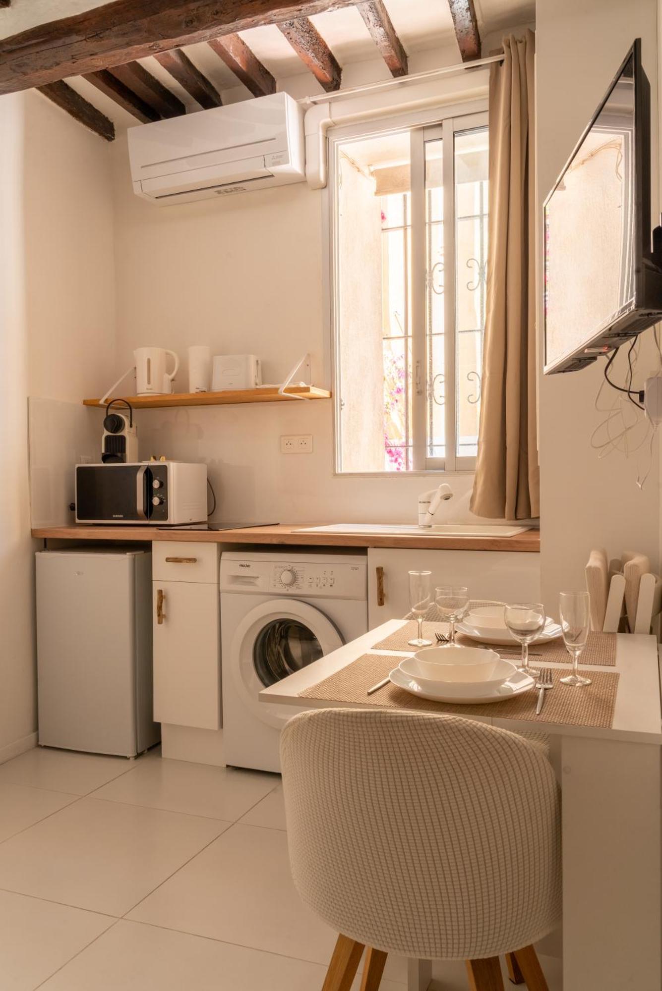 Le Balneo Jacuzzi Vieil Antibes Safranier Apartment Luaran gambar